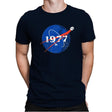 1977 - Mens Premium T-Shirts RIPT Apparel Small / Midnight Navy