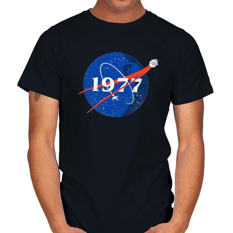 1977 - Mens T-Shirts RIPT Apparel Small / Black