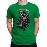 7 Deathly Cats - Mens Premium T-Shirts RIPT Apparel Small / Kelly