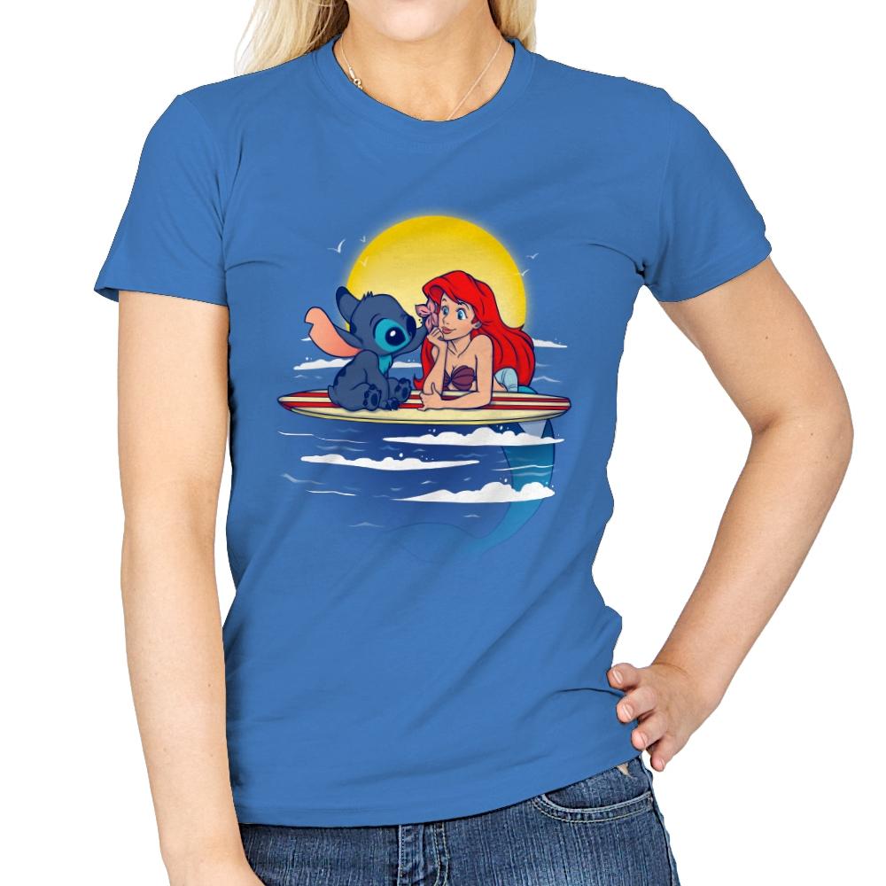 Aloha Mermaid - Best Seller - Womens T-Shirts RIPT Apparel Small / Iris
