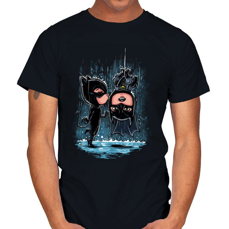 Bat Kiss - Mens T-Shirts RIPT Apparel Small / Black