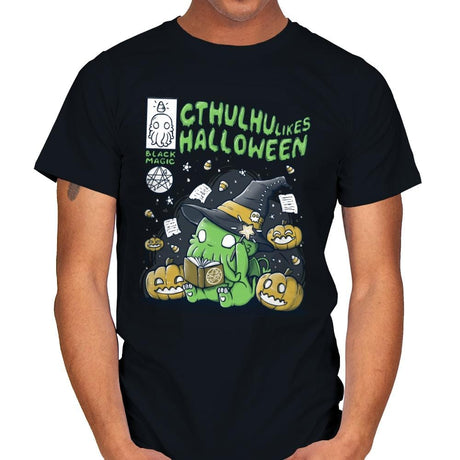 Cthulhu Likes Halloween - Anytime - Mens T-Shirts RIPT Apparel Small / Black