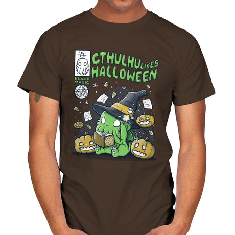 Cthulhu Likes Halloween - Anytime - Mens T-Shirts RIPT Apparel Small / Dark Chocolate