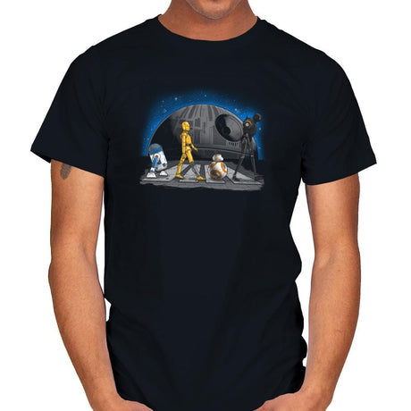 Droid Road Exclusive - Mens T-Shirts RIPT Apparel Small / Black