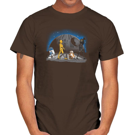 Droid Road Exclusive - Mens T-Shirts RIPT Apparel Small / Dark Chocolate