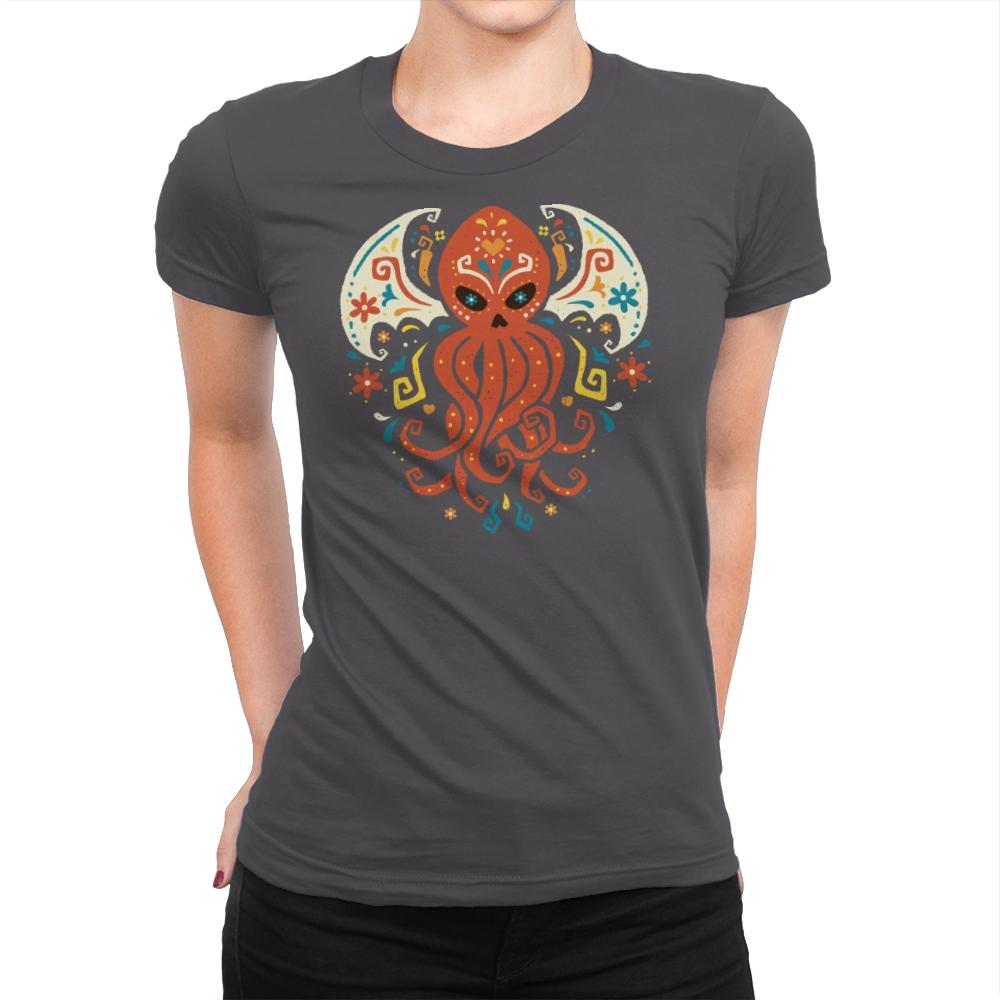 El dia del Cthulhu - Womens Premium T-Shirts RIPT Apparel Small / Heavy Metal