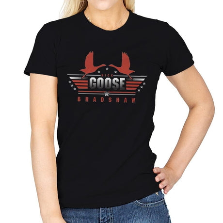 Goose - Womens T-Shirts RIPT Apparel Small / Black