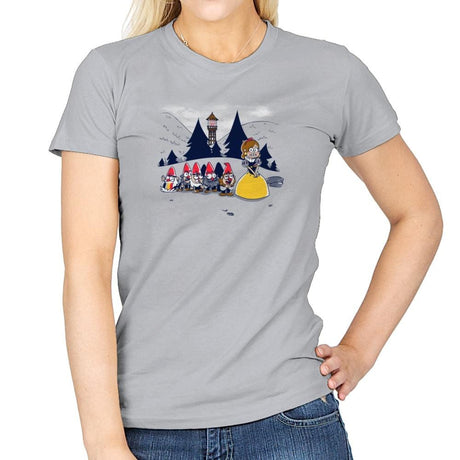 Mabel and the Seven Gnomes Exclusive - Womens T-Shirts RIPT Apparel Small / Sport Grey