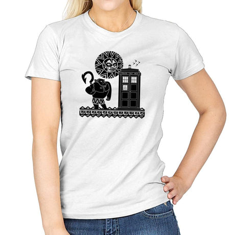 Maui Meets The Doctor Exclusive - Womens T-Shirts RIPT Apparel Small / White