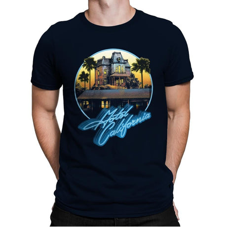 MOTEL CALIFORNIA - Mens Premium T-Shirts RIPT Apparel Small / Midnight Navy