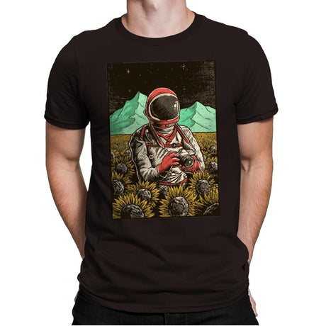 Outer Space Man - Mens Premium T-Shirts RIPT Apparel Small / Dark Chocolate