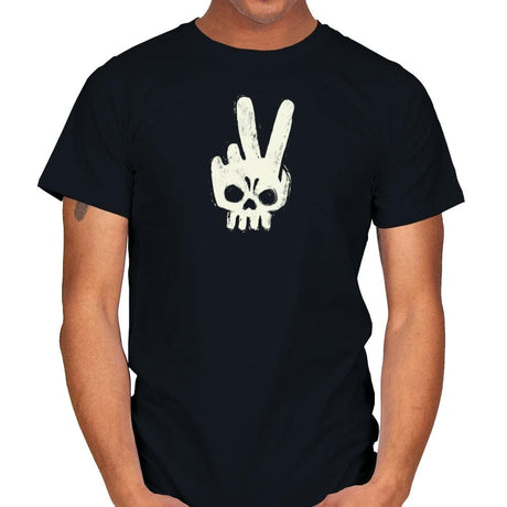 Skull Hand - Mens T-Shirts RIPT Apparel Small / Black