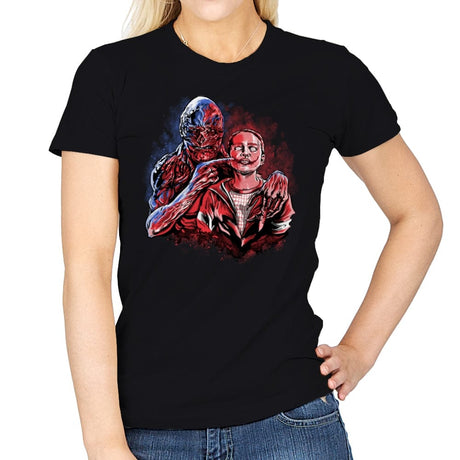 Smile - Womens T-Shirts RIPT Apparel Small / Black