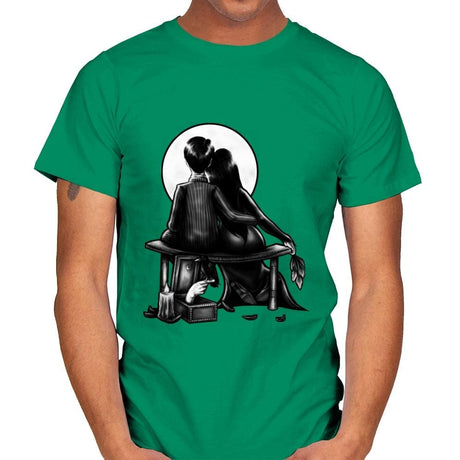 Spooky Love - Mens T-Shirts RIPT Apparel Small / Kelly Green
