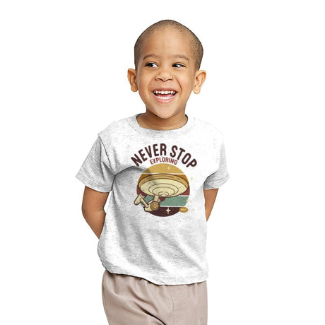 The Bold Explorer - Youth T-Shirts RIPT Apparel X-small / White