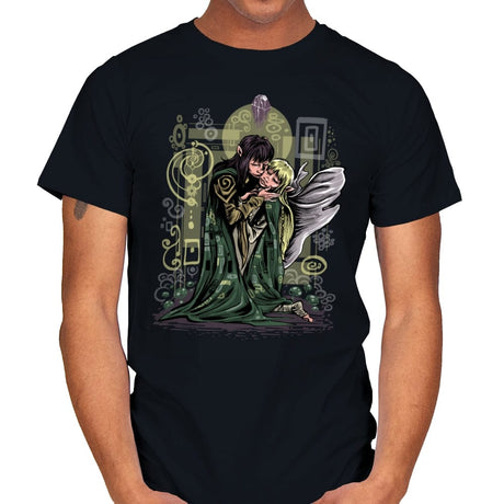 The Dark Kiss - Mens T-Shirts RIPT Apparel Small / Black