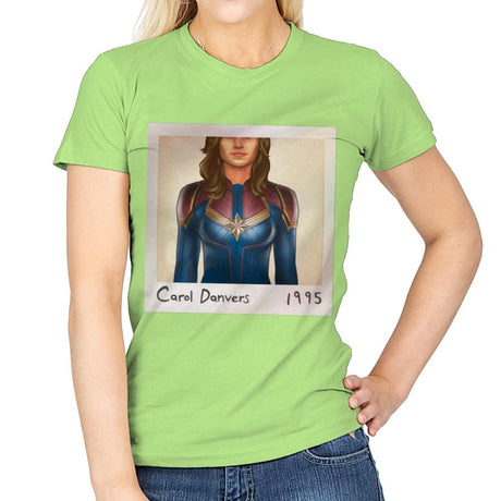 Vers 1995 - Womens T-Shirts RIPT Apparel Small / Mint Green